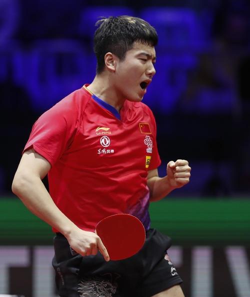 伊萨克在交 伊萨克在交